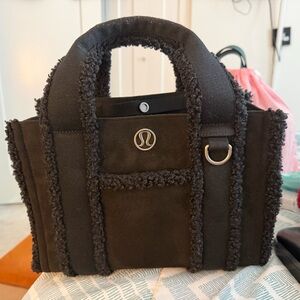 Lululemon athletic-a Textured Black Tote